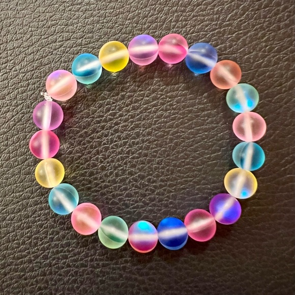 Aurora Borealis Natural Stone crystal Bead stretchy charm bracelet CUSTOMIZABLE - Picture 2 of 2